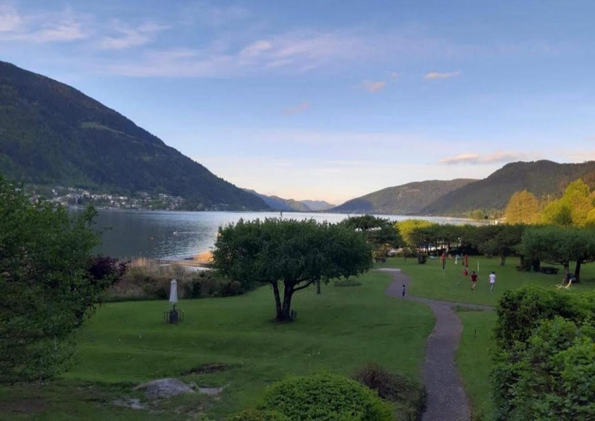 Apartment Am Ossiachersee Mit Eigenem Seezugang Landskron Exterior photo